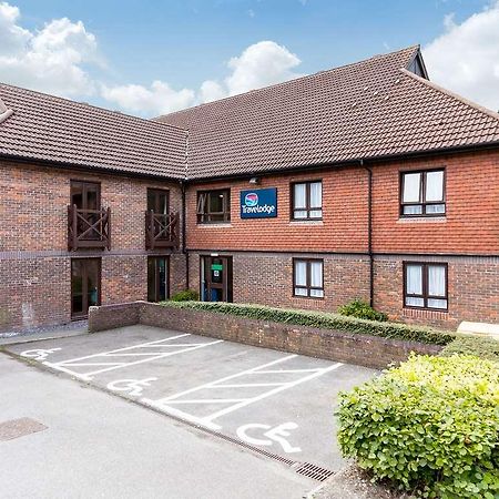 Travelodge Frimley Kültér fotó