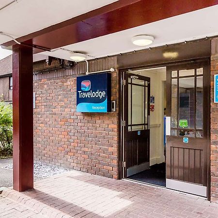 Travelodge Frimley Kültér fotó
