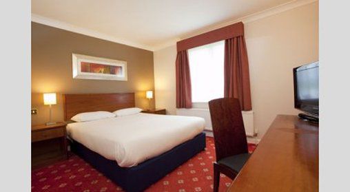 Travelodge Frimley Szoba fotó